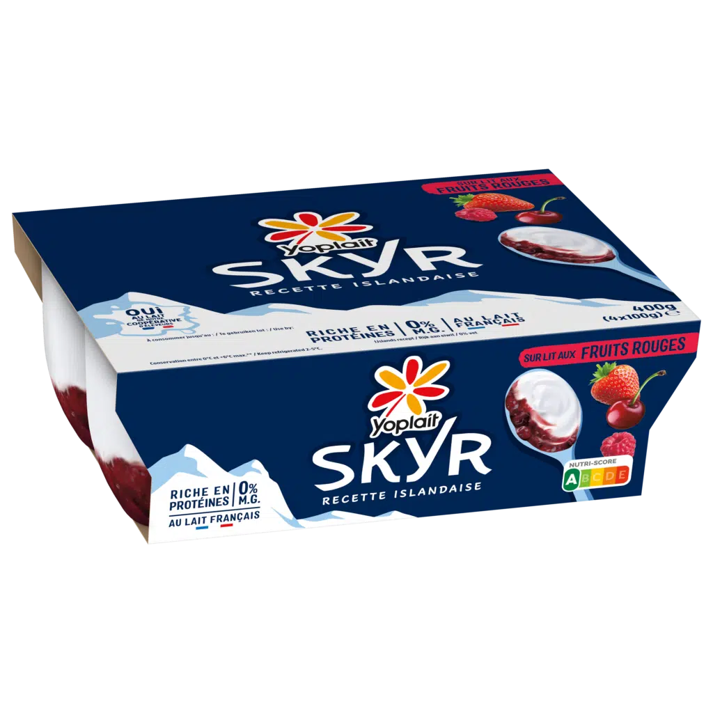 Une nouvelle recette Yoplait Skyr sur lit de fruits rouges !